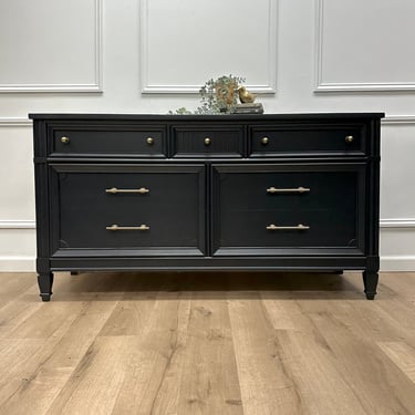 Refinished Basset Dresser 7 drawers / credenza / sideboard / nursery / TV stand / buffet 