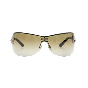 Gucci Chain Accented Wraparound Sunglasses