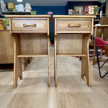 Pair of Cushman ‘Molly Stark’ Nightstands