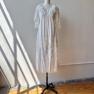 True Vintage 1980s Cottagecore Edwardian Inspired Nightgown Dress / Victorian Revival White Cotton Dress 