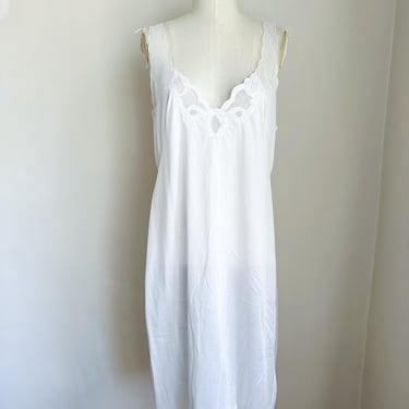 Vintage 1980s White Nightgown / Slip Dress // M 