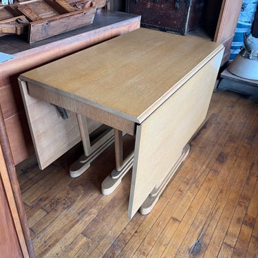 Blonde Drop Leaf MCM Dining Table w/three Leaves