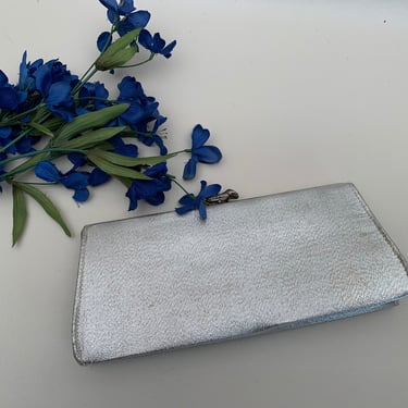 Vintage 1960s Metallic Silver Lame Cloth Purse Clutch or Chain Handle 