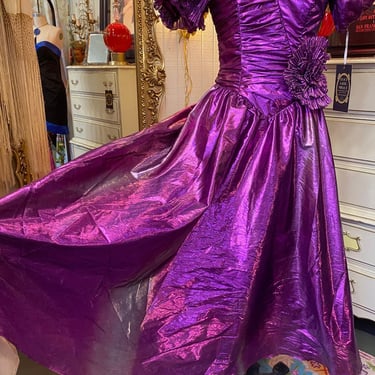 vintage 1980s purple metallic lame' prom dress fit and flare puff sleeves 26 sm 