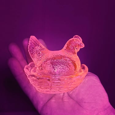 Vaseline Uranium Glass Glow Hen on Nest Chicken Candy Dish - Vintage Style Kitchen Decor, Depression Style, Farmhouse Gift, Country Home 