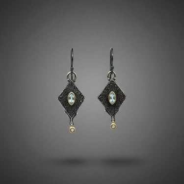 Faceted aquamarine earrings with diamonds, sterling silver and 22kt gold, 