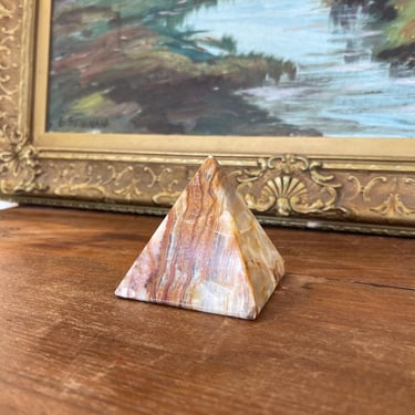 Free shipping within continental US - Hand-Carved Polished Onyx Pyramid Sculpture or Paperweight 