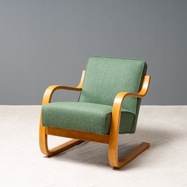 Alvar Aalto Model 402 Lounge Chair