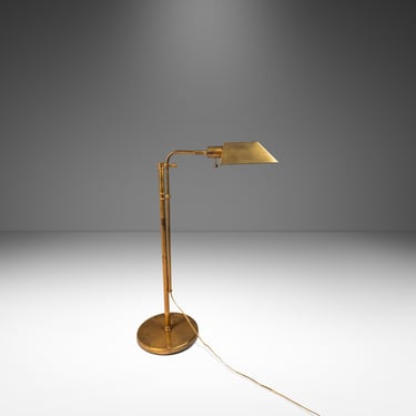 Mid-Century Modern Adjustable Height Brass Floor Lamp Attributed to Koch & Lowy, USA, c. 1970s 