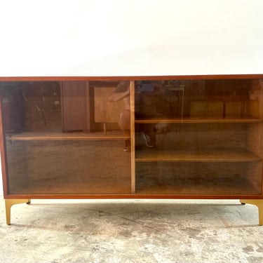 Mid Century Modern Teak Display Cabinet By Poul Hundevad 