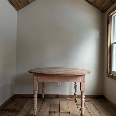 Antique English Pine Round Dining Table 