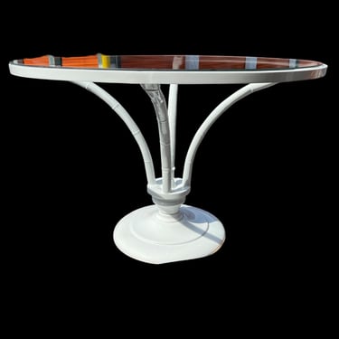 Lovely vintage Meadowcraft dining table with glass top 