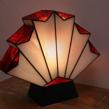 Tiffany Stained Glass Art Deco Lamp 