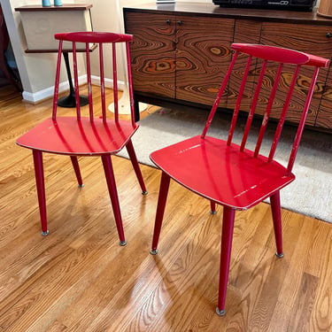 Pair of Red Authentic Folke Pålsson’s J77 Dining Desk Occasional Chairs Midcentury Modern MCM - Free Shipping 