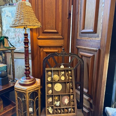 Burgundy Chinoiserie Asian Buffet Lamp with Arabia Shade