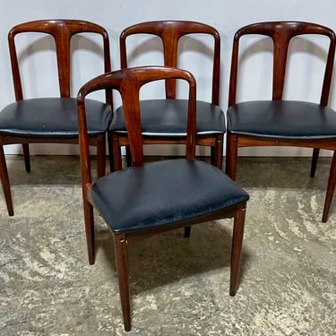 Gorgeous Set of 4 Johannes Andersen Brazilian Rosewood ‘Juliane’ Chairs