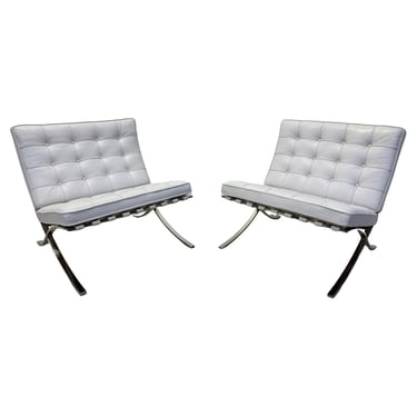 Ludwig Mies van der Rohe White Leather Barcelona Chairs for Knoll - a Pair