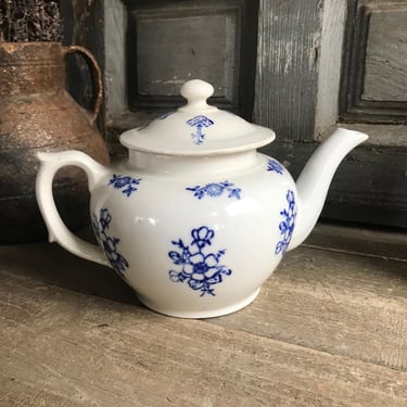 19th C French St Uze Teapot, Faïence, Indigo Blue Floral Pottery, French Farmhouse Cuisine, Damages, Mismatched 