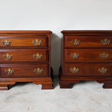 Vintage Chippendale-Style Mahogany Three-Drawer Nightstands – A Pair 