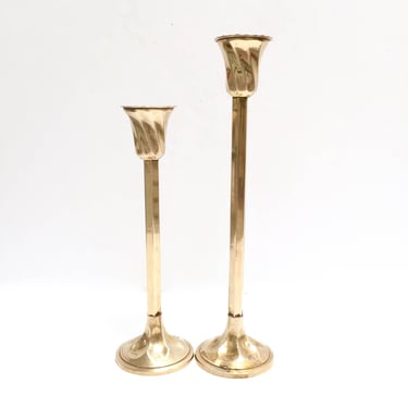 Brass candleholders with fluted tops, a set | set of 2 vintage brass candleholders | tall and short candlesticks | taper candles | shiny 