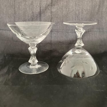 Set of 2 Vintage Vine Leaves Etched Crystal Cocktail Coupe Martini Glasses,  Tiffin Franciscan 
