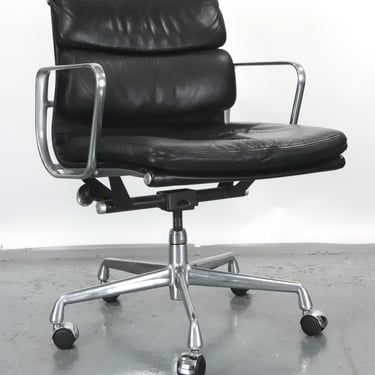 Herman Miller Eames Soft Pad Leather Executive Chair