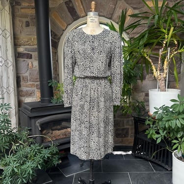 Vintage 1980s Vintage Black and Ivory Rayon Dress Taurus II 