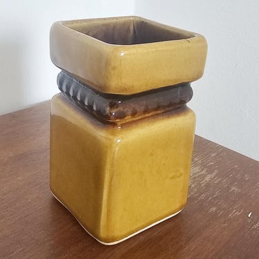 Rare 1970s Vintage Studio Pottery Vase/ Handcraffted Mid- Century Ceramic Decor/Textured Earthy Glaze / Pristine Condition Collector's Piece 