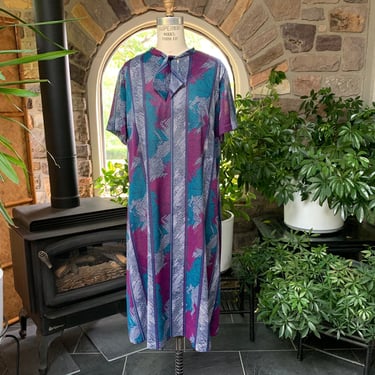 Vintage 1960s Blue Purple and Gray Print Semi Sheer Knit Dress Plus British Lady 