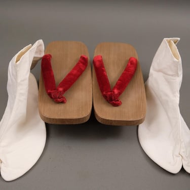 Vintage Japanese Geta Wooden Sandals w/ Red Velvet Hanao + White Tabi Socks Size 7 - Japan Traditional Footwear 