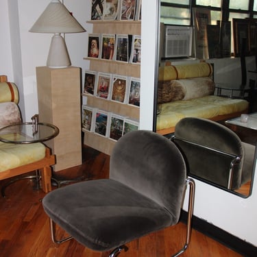 Newly Upholstered Vintage Tubular Chrome Lounge Chair - Dark Gray
