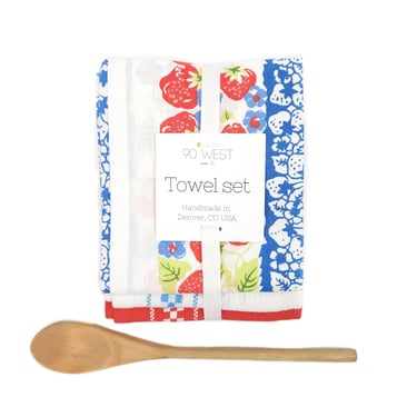 Farmers Market Towel Sets: Kitchen Towels with Strawberries and Cherries 