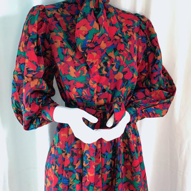 70s GUY LAROCHE Dress, 1980s Boho Chic Dress, 80s Jabot Collar Work Chic, Red Wool Challis Dress, Vintage Office Siren, High Collar Midi 