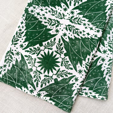 Christmas Tree Tea Towel, 28 x 28 Inch Green and White Cotton Kitchen Towel, Christmas Table Decor, Small Tablecloth, Square Table Topper 