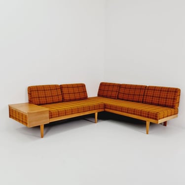Rare Midcentury Swan Daybed Oak wood, with storage place By Haldor Vik and Ingmar Relling for Ekornes, 1950s 