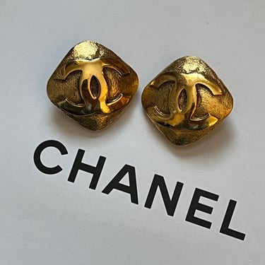 Vtg CHANEL CC Earrings, Vintage 90s 18K Gold Clip-On Diamond Shape Earrings, Chanel Designer Gold Clip-On Earring, Bridal Earrings 