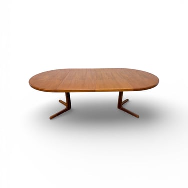 Mid-Century Danish Modern Round / Oval Teak Dining Table 