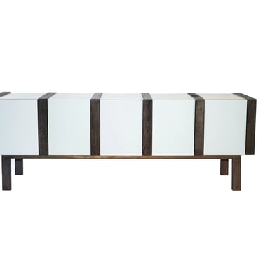 Kaya's Kredenza
