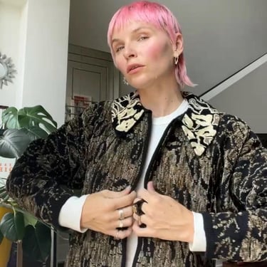 VTG 90s Knit Embroidered Collar Cardigan 