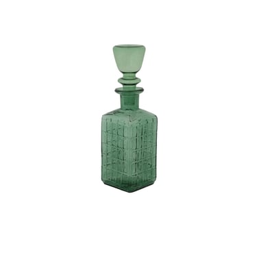28 oz. Embossed Glass Decanter