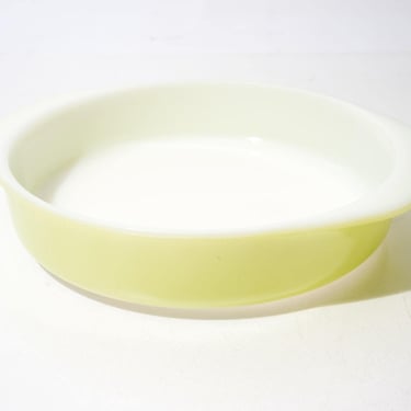 Vintage Pyrex, Lime Green, 221, 8 Inch Round, or Baking Dish, 1950s, Mid Century 