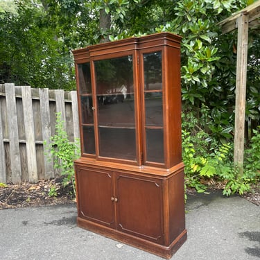 Vintage Georgian-Style Glass Fronted Bookcase or China Cabinet