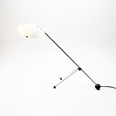 Minima table lamp, designed by Paolo Pepere for Leds, 1980s 