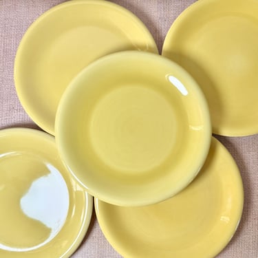 2 Vintage Russel Wright for Sterling China, 9 inch Luncheon Plates in Straw Yellow, Mid Century Modern, Heavy Restaurant Ware NOS 