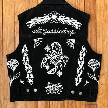 Custom chainstitched early 2000s women&rsquo;s black & white denim vest - traditional tattoos - motorcycles - S/M 