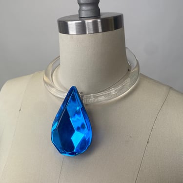 Vintage 1980s Clear blue yellow Lucite Interchangable Geometric Necklace and Earrings Set with faceted faux jewels 