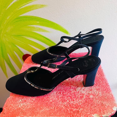 1960s black t-strap rhinestone crystal heels 60s closed toe high heel party shoes / flapper black tie round toe mod high heels / size 9 B 