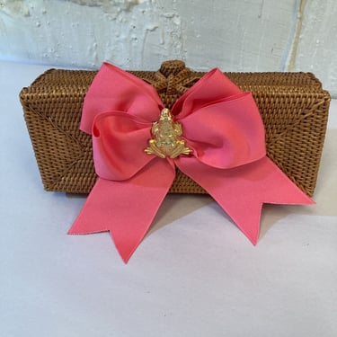 Lisa Lerch rattan clutch purse w/frog 3 1/2"x 9"
