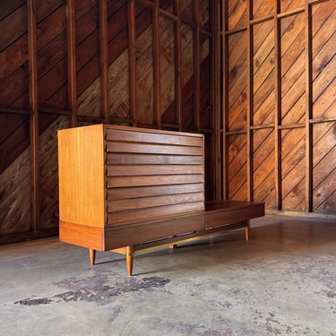 Merton Gershun Chest / Bench for American of Martinsville, c.1960