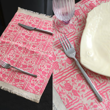 Vintage 50s Woven Raspberry Linen Fish Print Placemats | Set of 4 | Pink Coastal Table Linens | 1950s Mid Century Nautical Dining Decor 